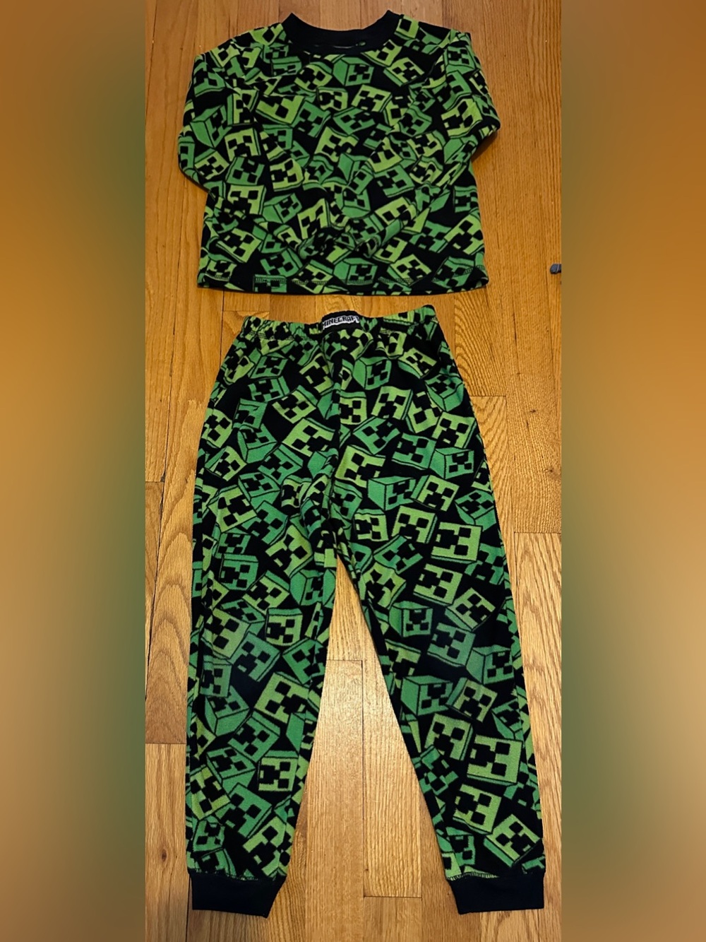 Komar Kids Black and Green Creeper Fleece Pajama Set